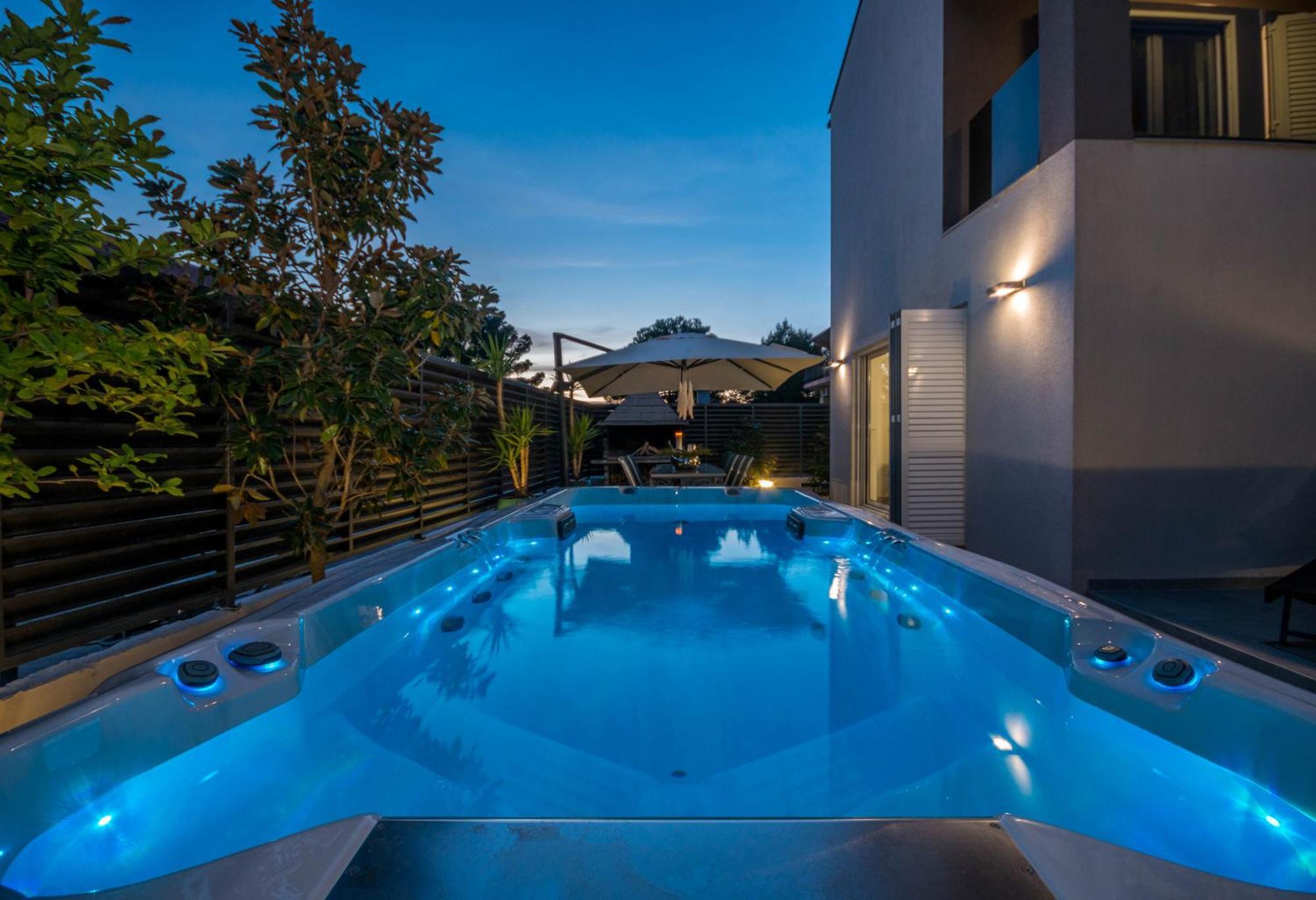 House With Pool Ledenko Apartment บีโอกราดนาโมรู ภายนอก รูปภาพ