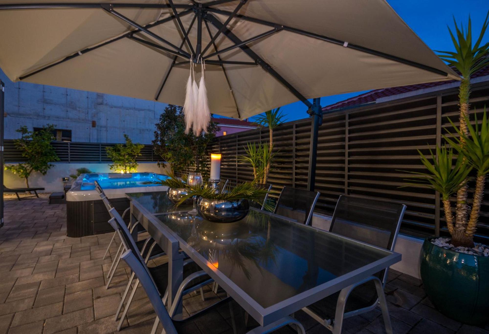 House With Pool Ledenko Apartment บีโอกราดนาโมรู ภายนอก รูปภาพ