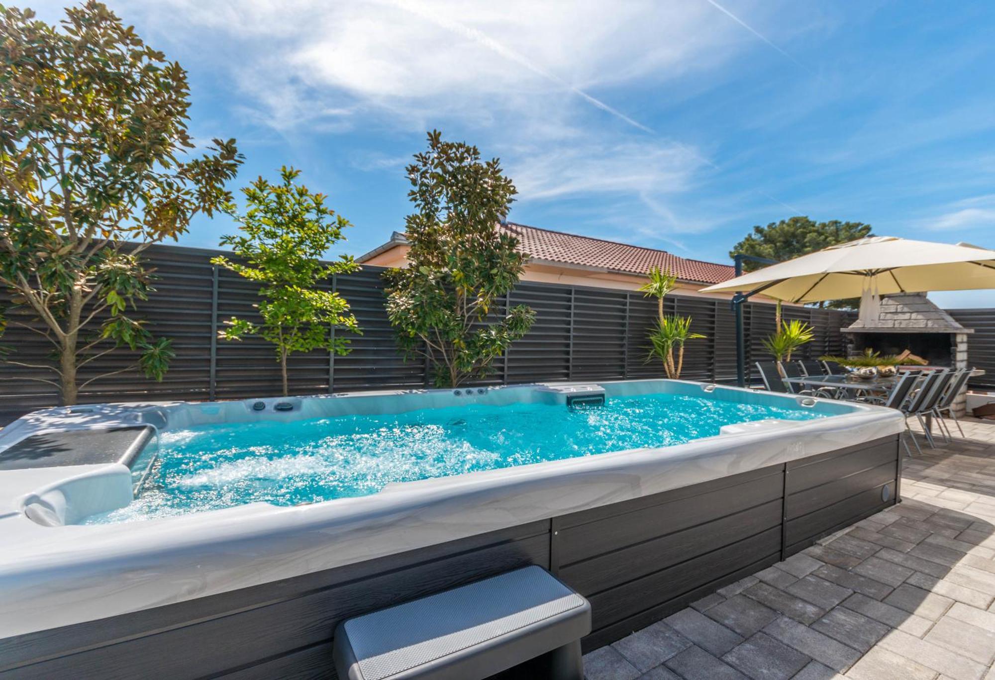 House With Pool Ledenko Apartment บีโอกราดนาโมรู ภายนอก รูปภาพ